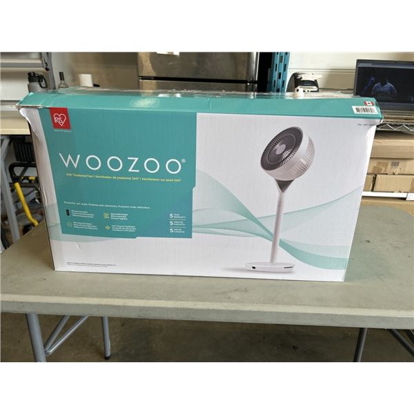WOOZOO PEDESTAL FAN. WORKING