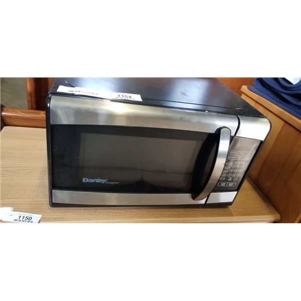 DANBY MICROWAVE OVEN