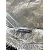 Image 2 : QUEENSIZE GREY MICROFIBER WEIGHTED BLANKET