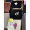 Image 2 : 8 ESTATE CASED DINNER RINGS