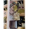 Image 3 : JEWELLERY BOX FULL OF ESTATE JEWELLERY