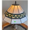 Image 2 : Stained Glass Table Lamp with Floral Pattern and Metal Base