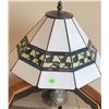 Image 6 : Stained Glass Table Lamp with Floral Pattern and Metal Base