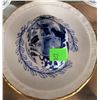 Image 3 : Lot: Edinburgh Mugs, Crystal Salt and Pepper, and more