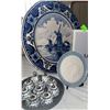 Image 2 : Group Lot: Delft Plate, Lladró Ceramic, Glass Ornaments, Paperweights, Caithness Glass