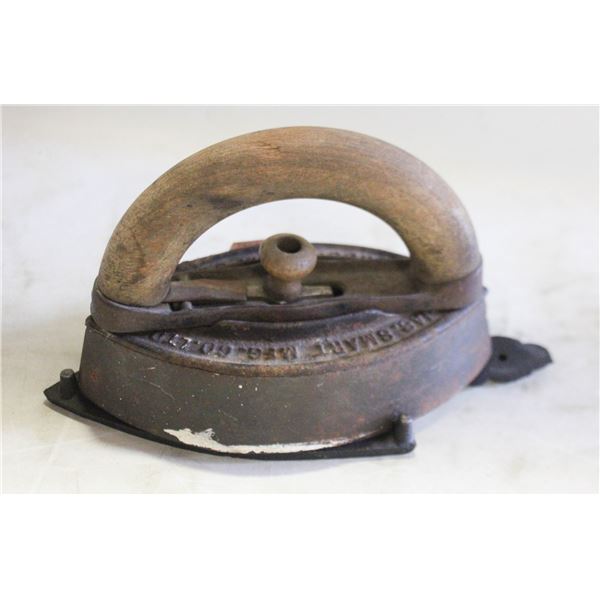 ANTIQUE SAD IRON WITH STAND