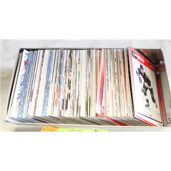 LOT OF 200 VINTAGE NHL CARDS