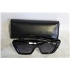 Image 1 : QUAY ON THE RADIO POLARIZED SUNGLASSES