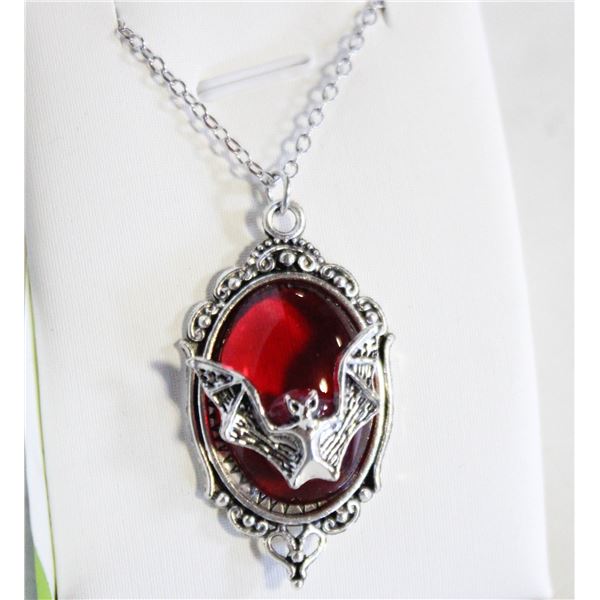 NEW THE DRACULA VERSION OF THE VAMP NECKLACE.