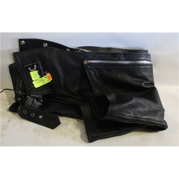 FMC LEATHER CHAPS MED