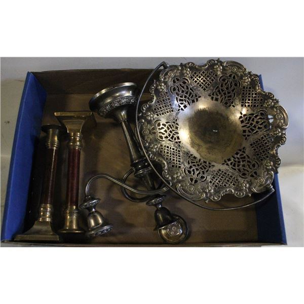 ESTATE SILVER PLATED HANDLED ELEVATED DISH +