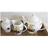 Image 1 : TEA POT WITH SUGAR AND CREAMER SET