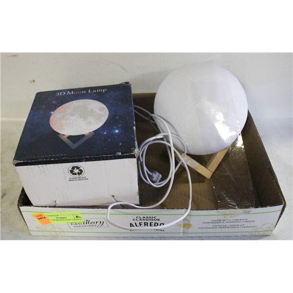 SET OF 2 3D MOONLIGHT LIGHTS