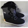 Image 1 : HELLY HANSON TEK BOOTS SIZE 5 BOYS