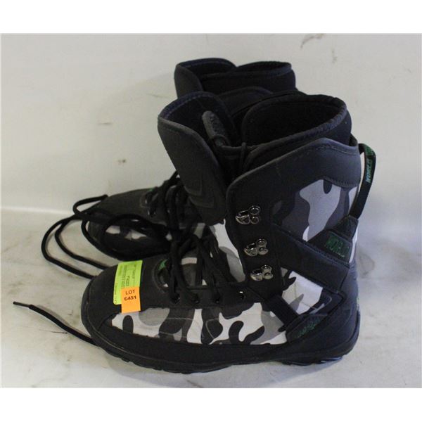 SKIBOOTS SIZE 6 ADULT WORLD INDUSTRIES