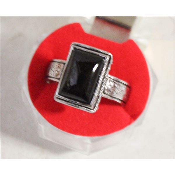 ESTATE RING SZ11