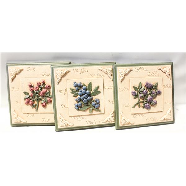 WALL ART BERRIES 3 PIECES