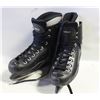 Image 1 : OXELO MENS SIZE 9 ICE SKATES - USED