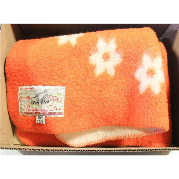 VINTAGE SCNEERWOL PURE WOOL BLANKET 26" X 40"