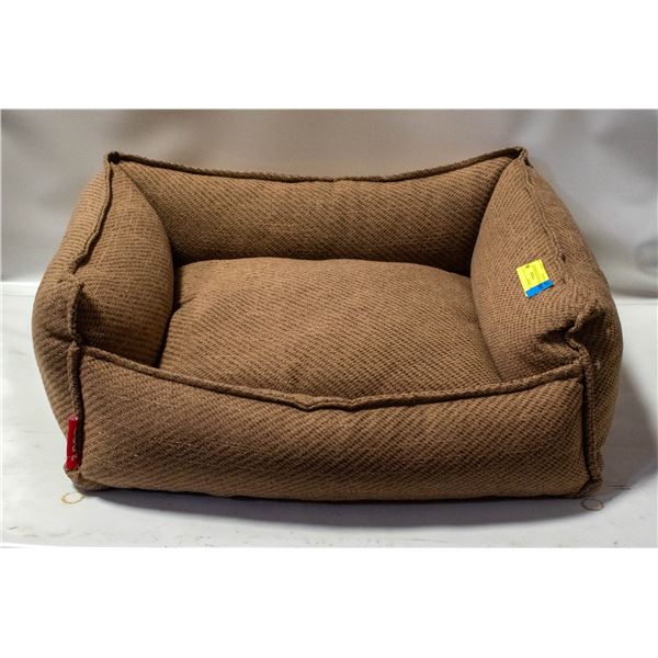 BAILIFF SEIZED BUDZ BRAND CAT/DOG BED