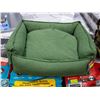 Image 1 : BAILIFF SEIZED BUDZ BRAND CAT/DOG BED
