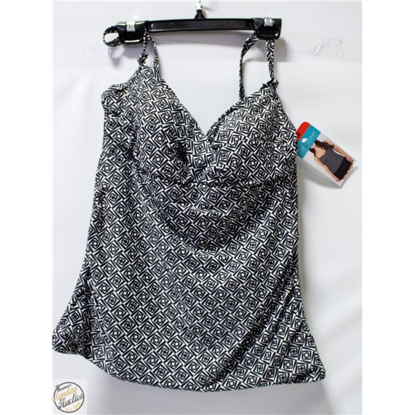 BRAND NEW CHRISTINA WOMENS MED SWIMSUIT TOP