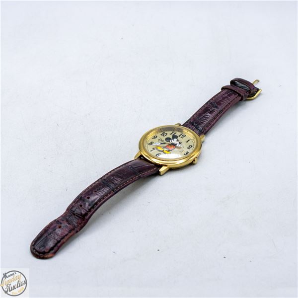 VINTAGE MICKEY MOUSE WATCH DISNEY QUARTZ