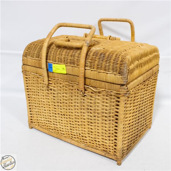 PICNIC BASKET