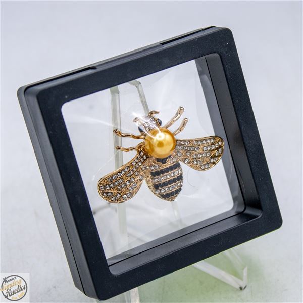 NEW BEE BROOCH YELLOW PEARL RHINESTONES