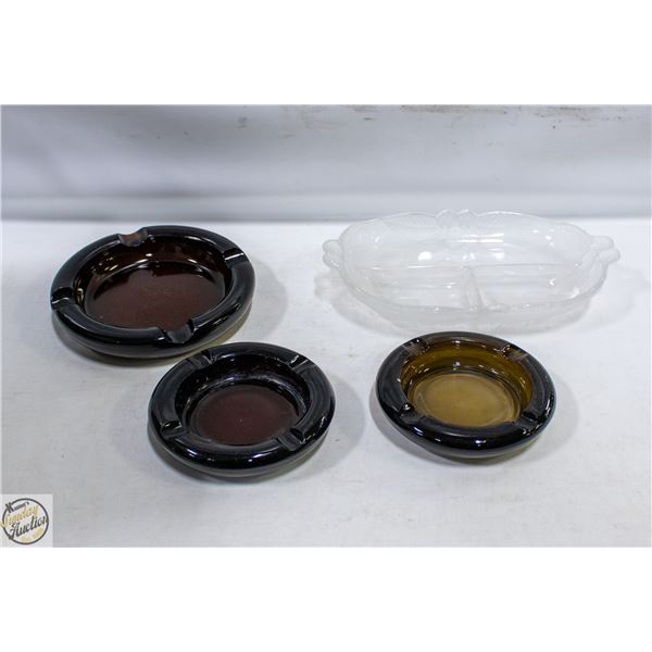 THREE VINTAGE DARK AMBER GLASS ASHTRAYS IN A HEAVY