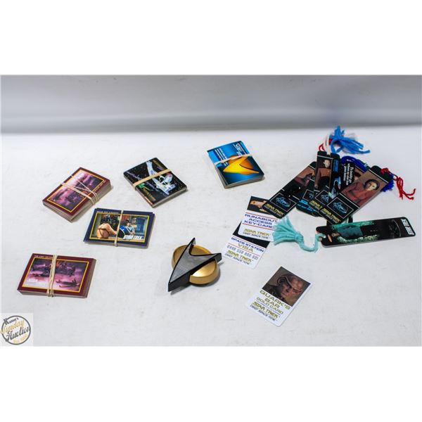 LOT OF VINTAGE STAR TREK COLLECTIBLES