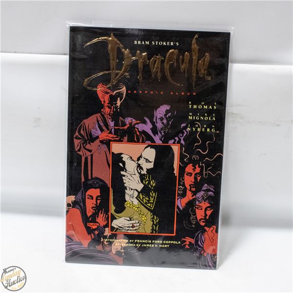 VINTAGE BRAM STOKERS DRACULA GRAPHIC BOOK