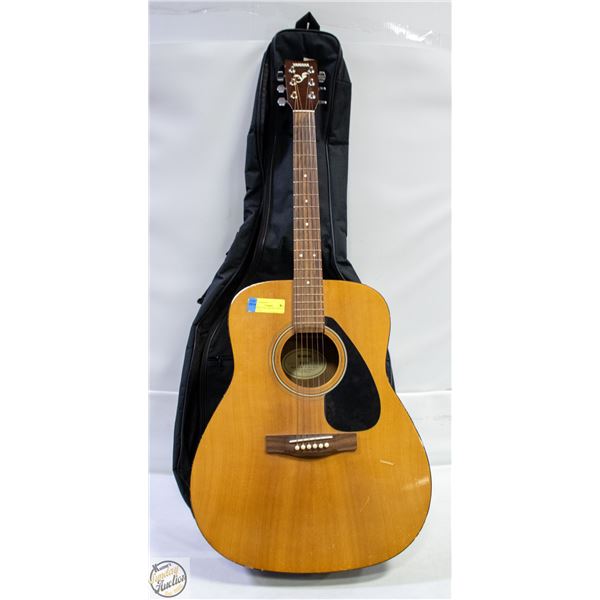 YAMAHA F210 ACOUSTIC NAT WITH SOFT CASE