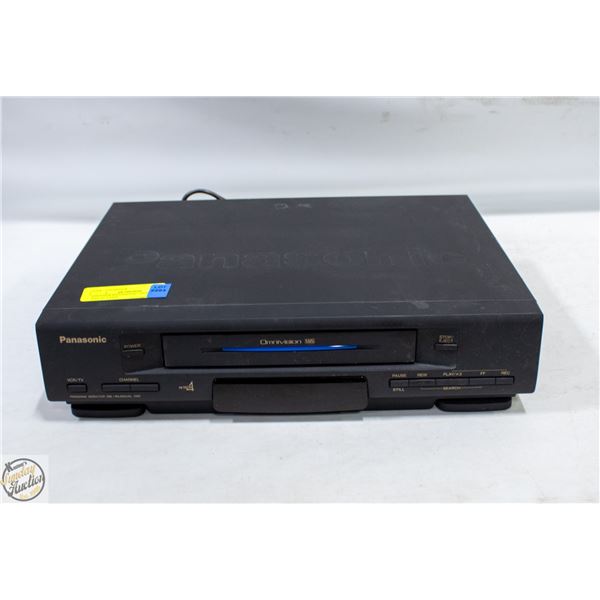 VINTAGE PANASONIC OMNIVISION VHS PLAYER