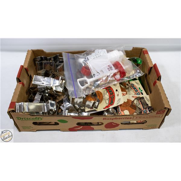 LOT OF VARIOUS COOKIE CUTTERS