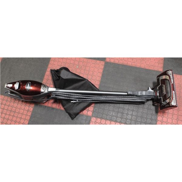 SHARK VACUUM WITH 4  ATTACHMENTS