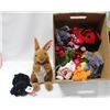 Image 1 : LOT OF VARIOUS STUFFED ANIMALS AND VALENTINES