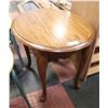 Image 1 : SOLID OAK END TABLE
