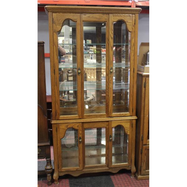 CURIO CABINET WITH LIGHTS AND 5 GLASS