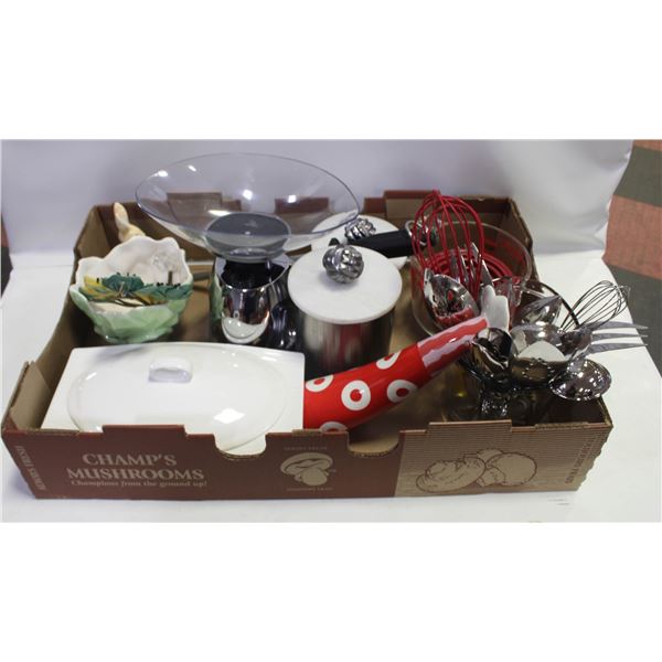FLAT OF KITCHEN WARE INCLUDES SCALE, HENKELL KNIFE