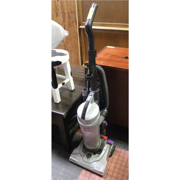 BISSEL STAND UP VACUUM - MISSING SOME ATTACHMENTS
