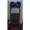 Image 1 : 2 STEP COSTCO LADDER (USED)