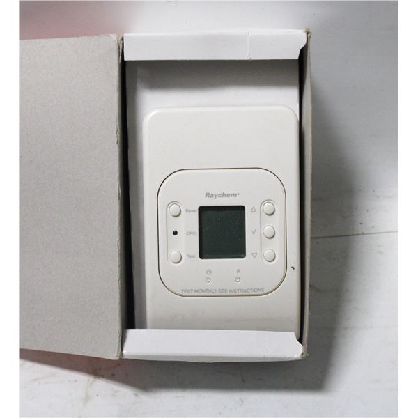 NEW WITH BOX RAYCHEM PROGRAMMABLE THERMOSTAT
