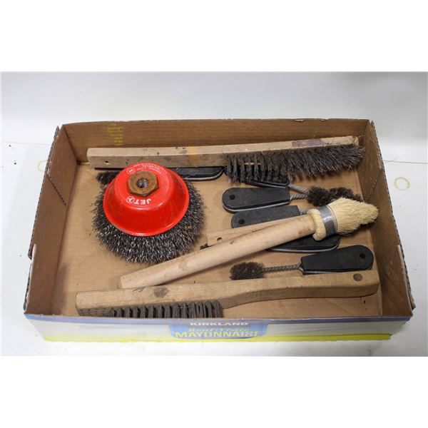 FLAT OF VARIOUS WIRE BRUSHES ETC