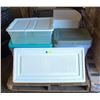 Image 1 : 13 ASSORTED CLEAR TOTES WITH LIDS