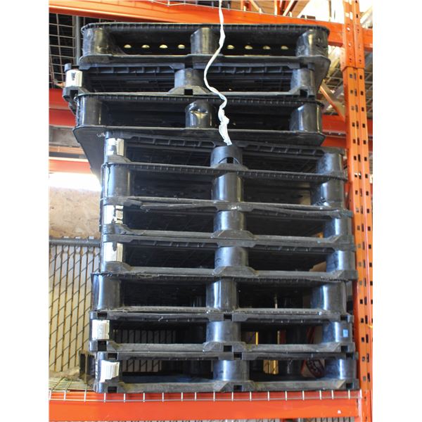 STACK OF 10 HD PLASTIC PALLETS