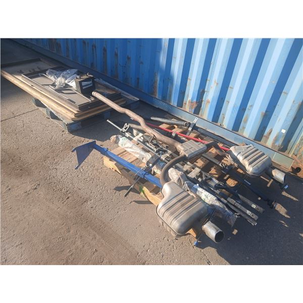 BAILIFF SEIZURE: 2 PALLETS OF MISC ITEMS INCLUDING