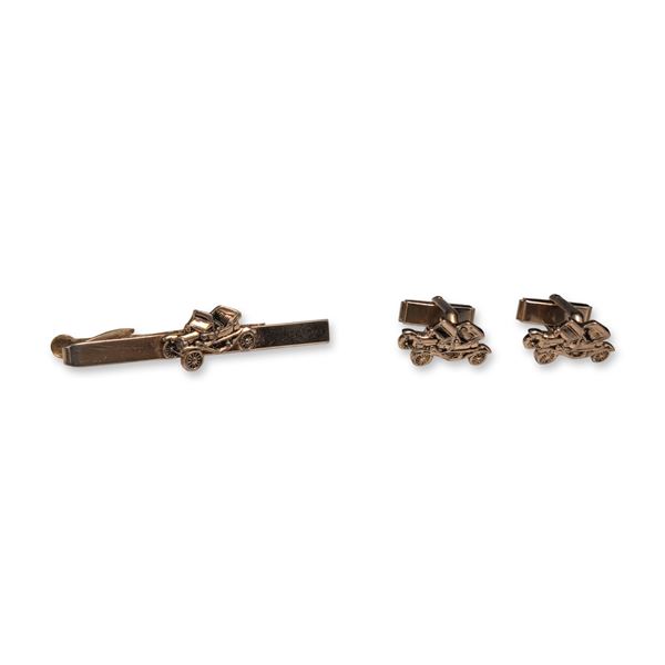 2pc Vintage Automobile Gold Tone Tie and Cufflinks Set