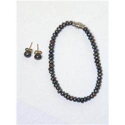 Black Pearls Bracelet & Studs Earrings Set