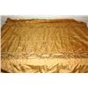 Image 1 : 5 Gold Silk Throws